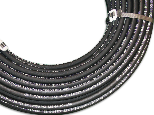 煤礦專(zhuān)用鋼絲骨架橡膠管的功能和應(yīng)用