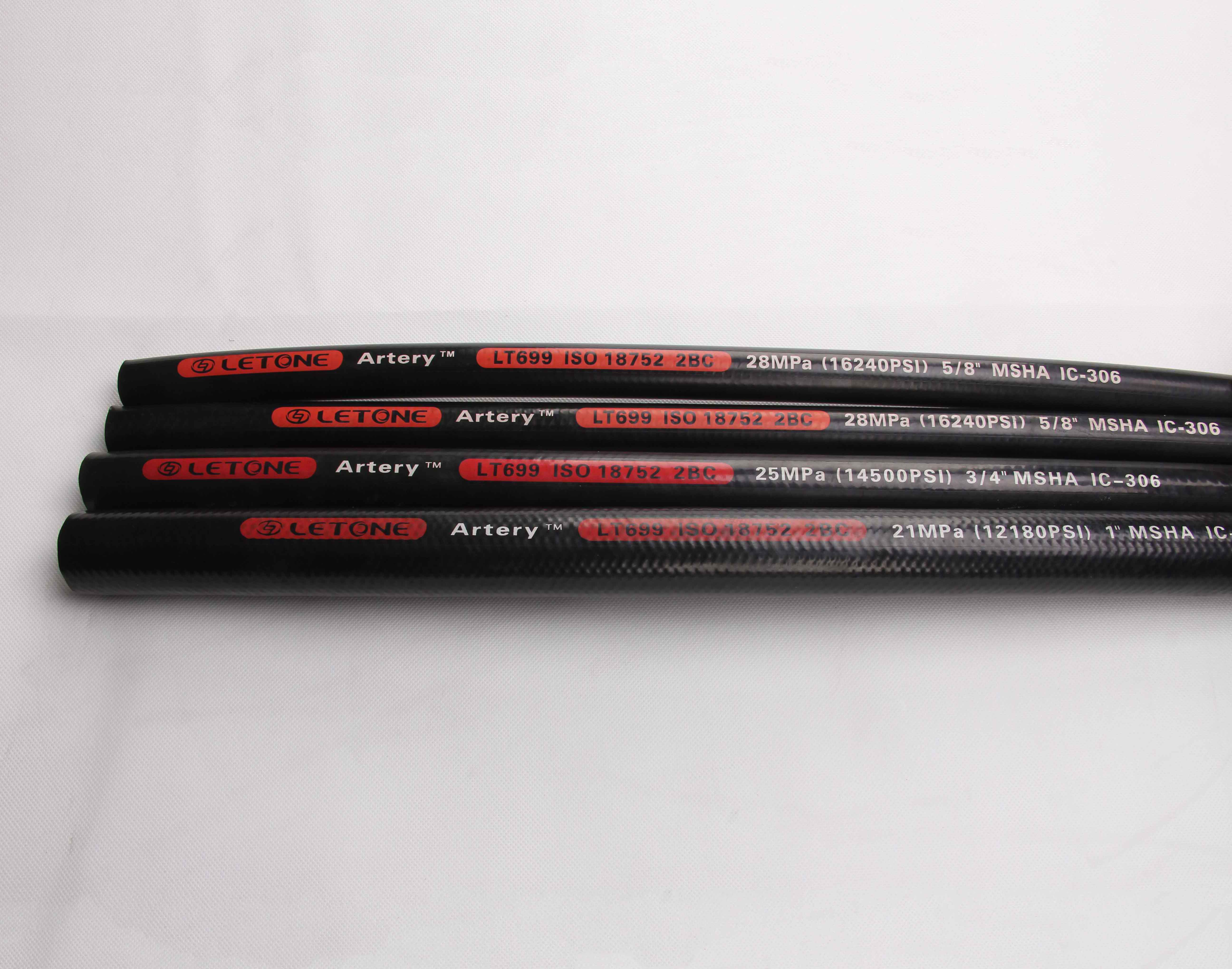 液壓油管的關(guān)鍵角色