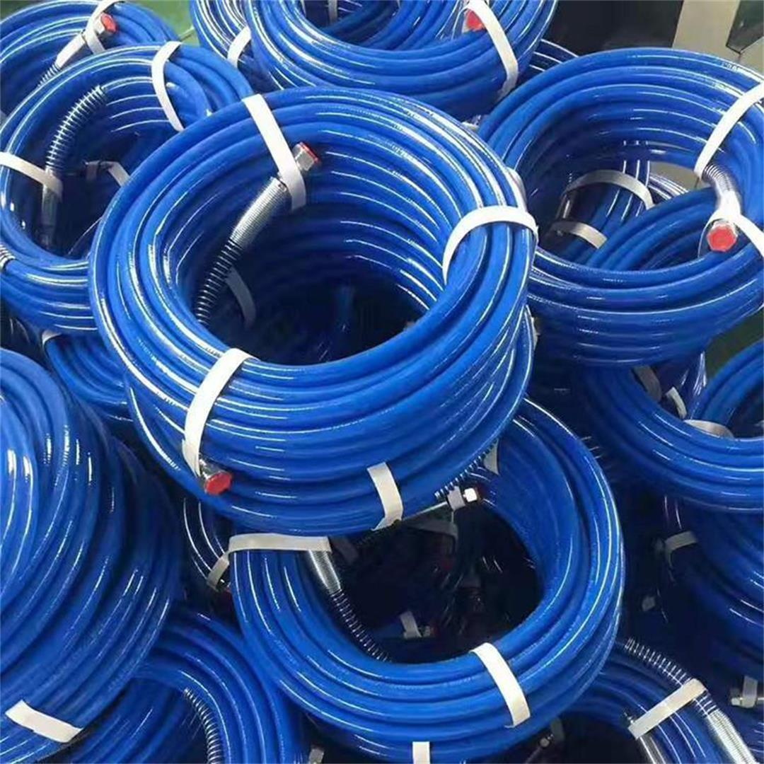 鑿巖機(jī)橡膠空氣防爆管的特點(diǎn)和選擇