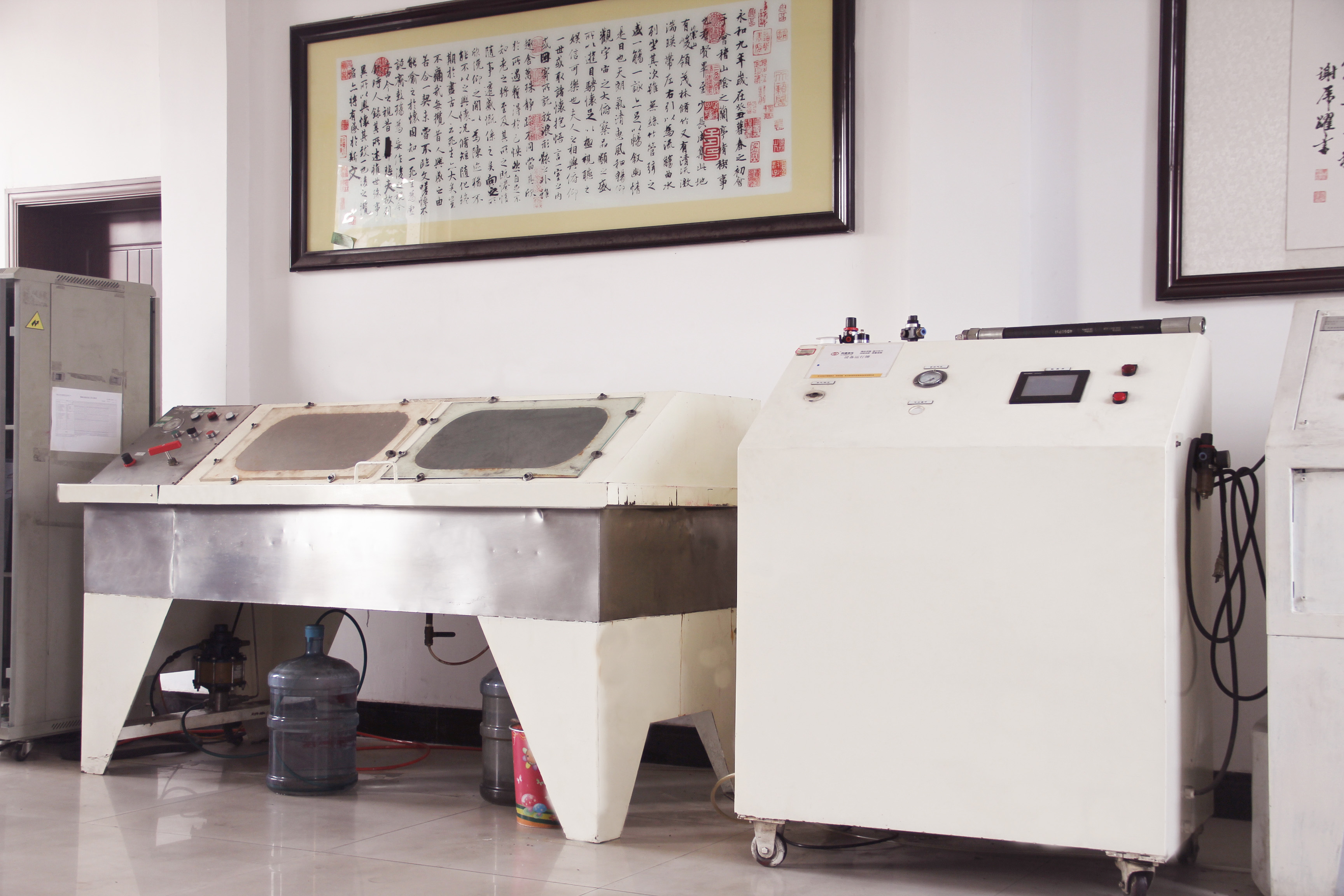 超高壓滅菌設(shè)備在食品工業(yè)的應(yīng)用優(yōu)勢(shì)及技術(shù)突破